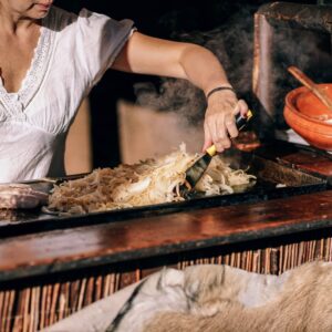 wood-woman-female-dish-meal-food-1390692-pxhere.com