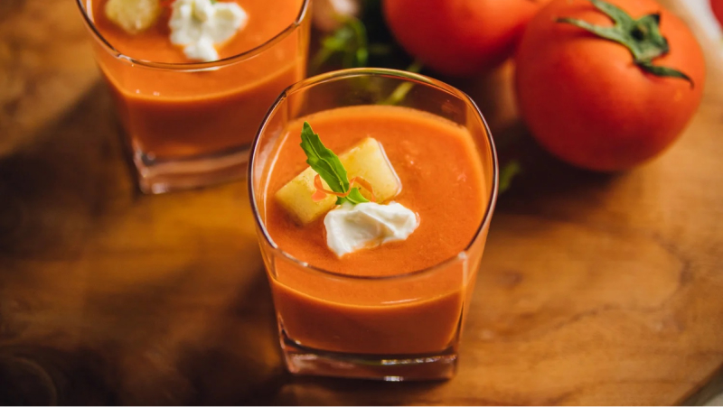 Sopa-fria-de-tomate-1-1