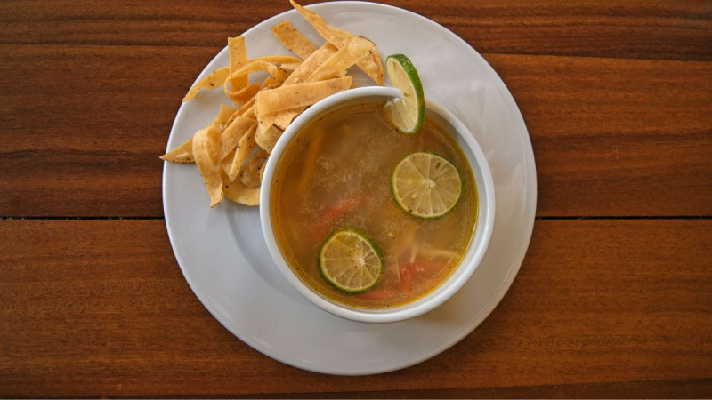 Estas fiestas patrias deléitate con platillos yucatecos