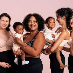 Agencia_Brunch_Momcozy_A_global_one_stop_mother_baby_brand