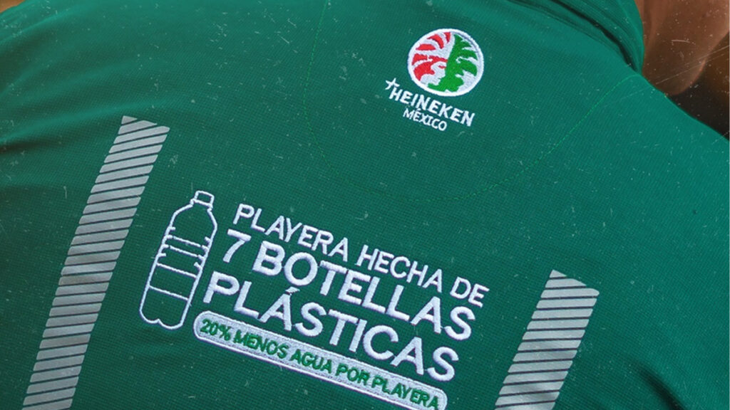 Agencia_Brunch_Heineken_Playeras_Botellas_Plastico