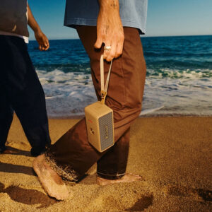 Agencia_Brunch_Marshall_emberton_III_brown_lifestyle_product_8_highres
